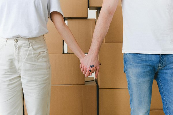 Déménagement réussi : stratégies essentielles pour transférer un studio de danse avec miroirs muraux